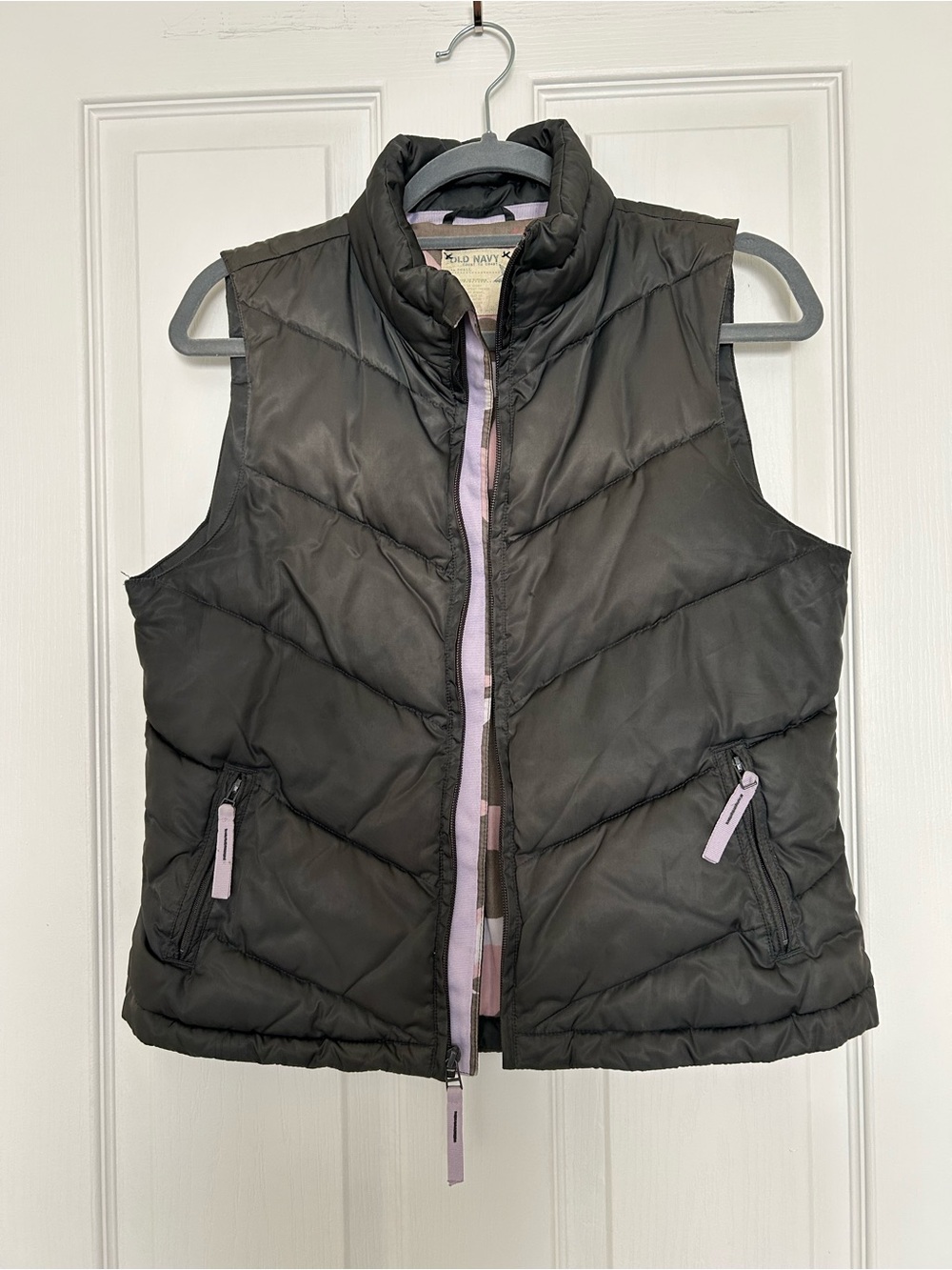 Old Navy Black Quilted Puffer Vest with Lavender Trim and camo liner